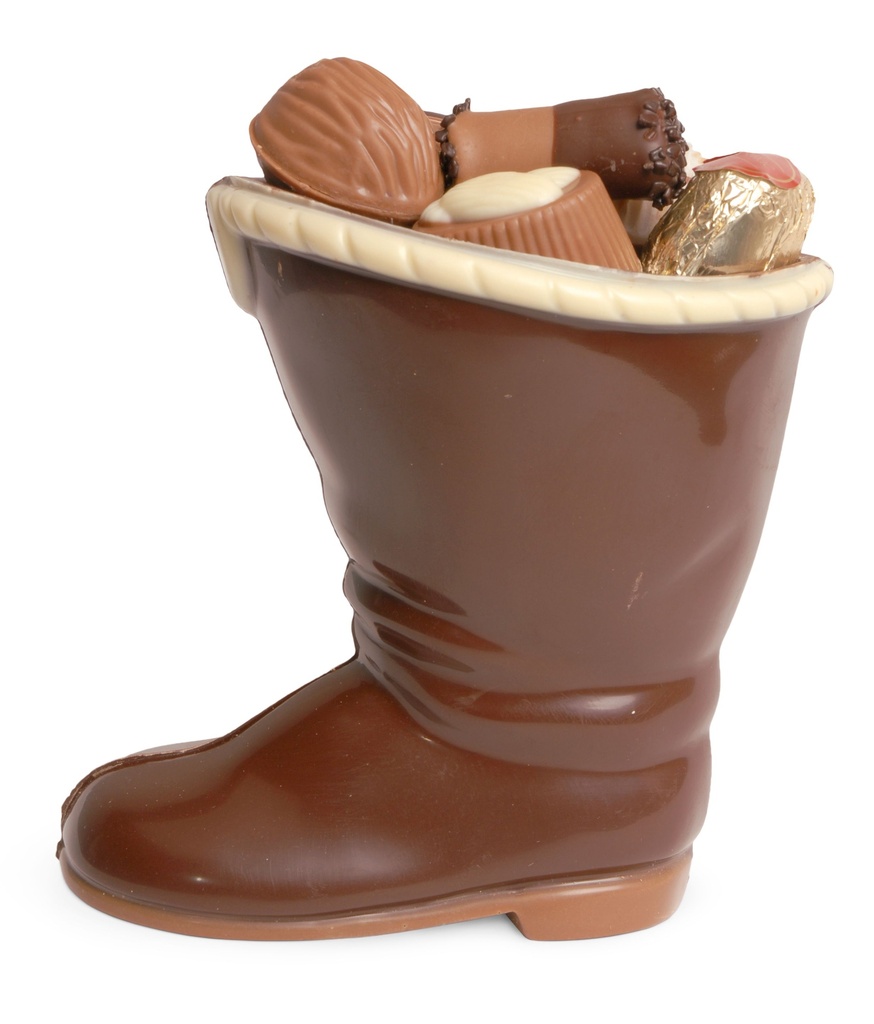 Weihnachtsstiefel groß gefüllt mit Pralinen